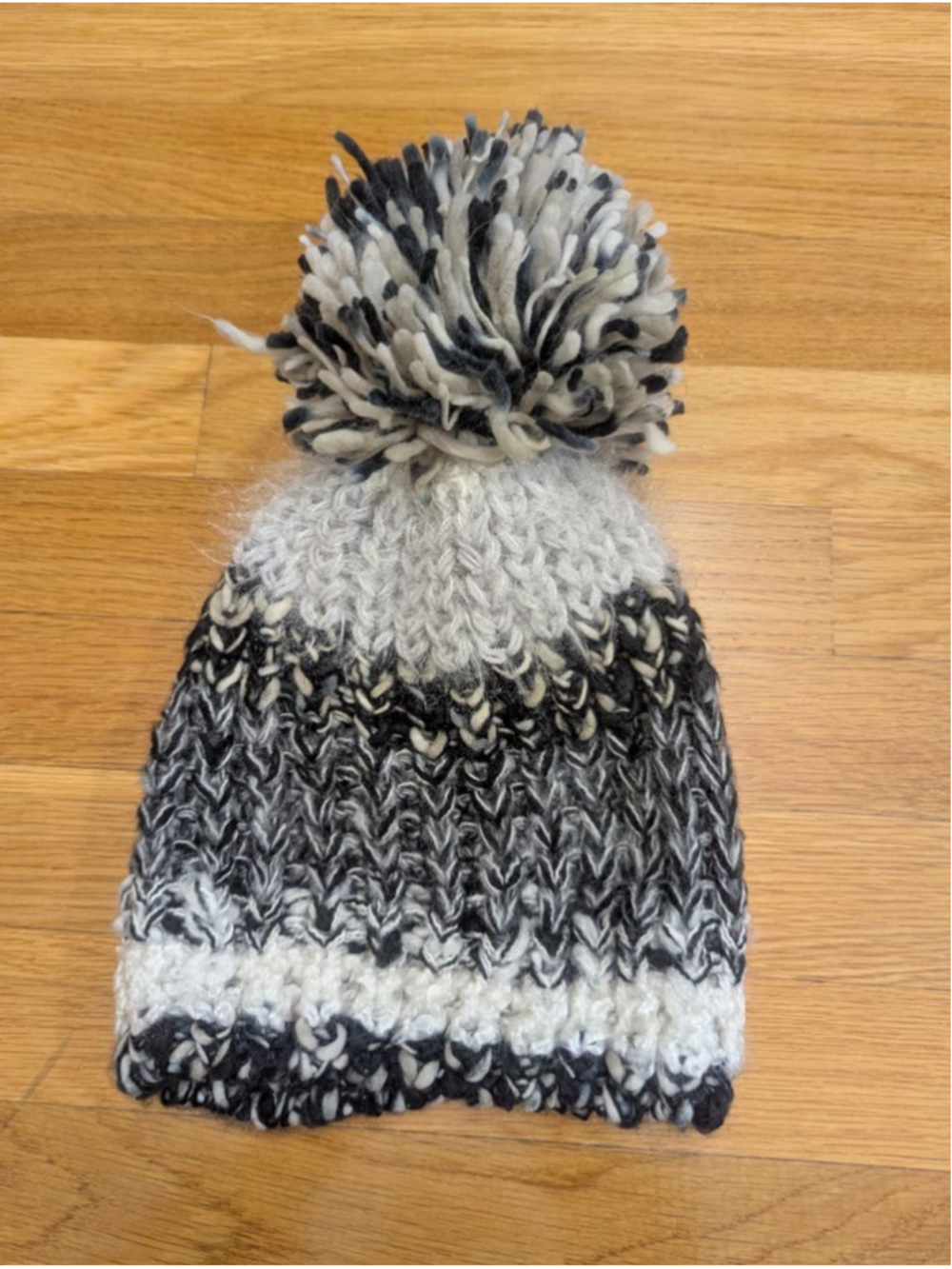 INC International Concepts Black Gray Knit Pom Pom Beanie
